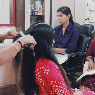 Beauty Parlor course in Kolhapur